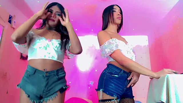 Snapshot of MiaFernandadoll chatting on March 2026 05:08:02 AM MiaFernandadoll online show from March 2026 05:08:02 AM