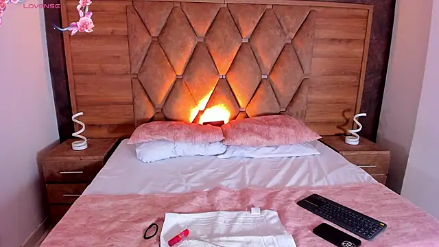 valeriekhaleesi online show from February 2026 08:09:02 PM