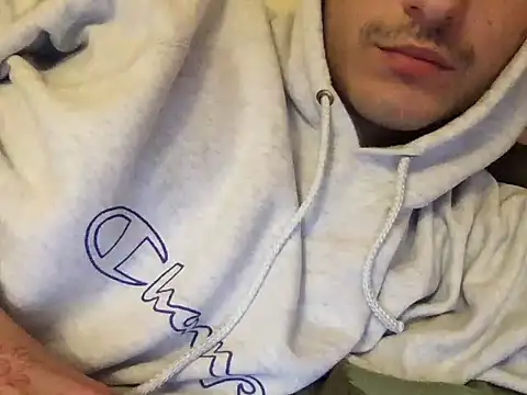 Snapshot of trippydove8 chatting on February 2026 06:06:02 PM trippydove8 online show from February 2026 06:06:02 PM