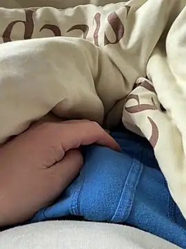 twankletoes1234 online show from March 2026 11:25:02 AM