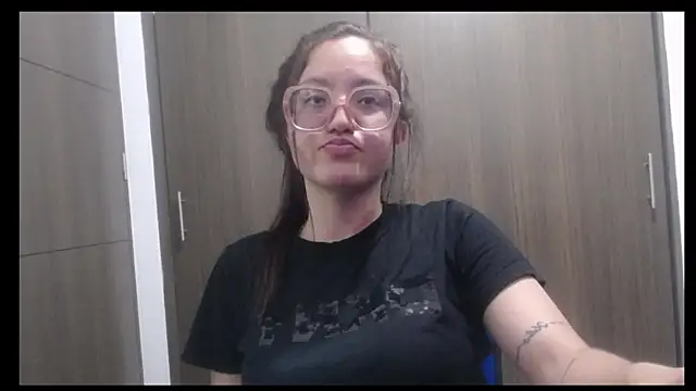 sheryl 25 online show from March 2026 04:24:02 AM