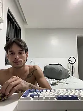 ruffvip online show from May 2026 08:31:02 PM