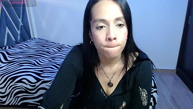 paula lopez   online show from April 2026 10:05:02 PM