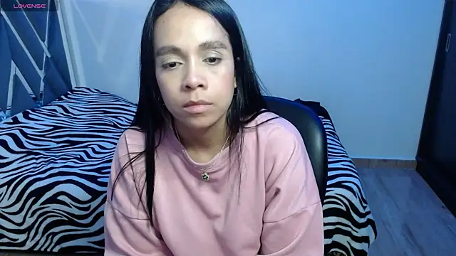 paula lopez   online show from April 2026 10:00:01 PM