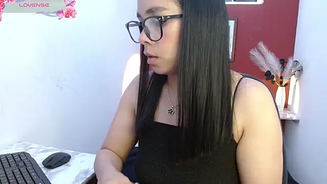 paula lopez   online show from February 2026 04:29:01 PM