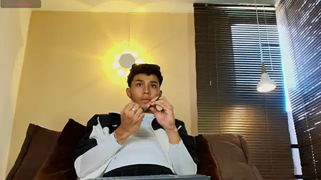 Damon Salvarote S online show from April 2026 07:30:01 PM