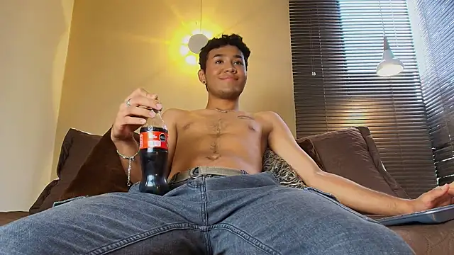 Snapshot of Damon_Salvarote_S chatting on February 2026 07:58:01 PM Damon Salvarote S online show from February 2026 07:58:01 PM