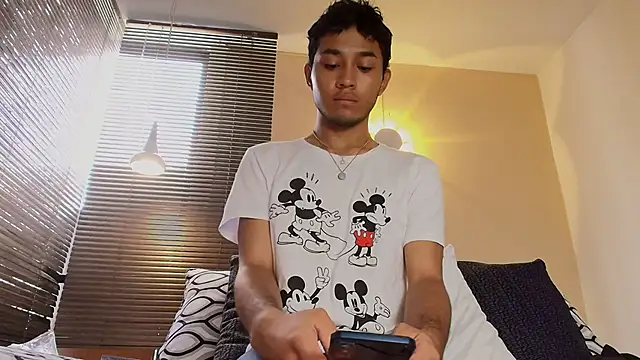 Snapshot of Damon_Salvarote_S chatting on February 2026 07:33:02 PM Damon Salvarote S online show from February 2026 07:33:02 PM