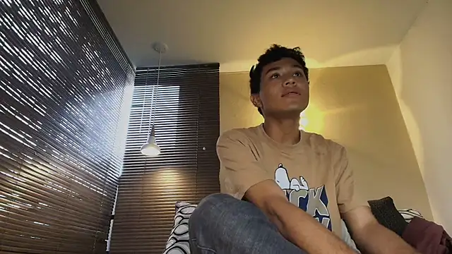 Snapshot of Damon_Salvarote_S chatting on February 2026 07:38:02 PM Damon Salvarote S online show from February 2026 07:38:02 PM