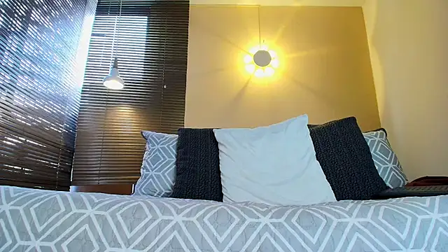 Snapshot of Damon_Salvarote_S chatting on February 2026 07:46:02 PM Damon Salvarote S online show from February 2026 07:46:02 PM