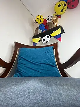 LilaRvsh online show from July 2026 05:52:01 PM
