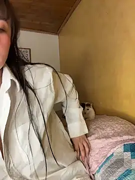 LilaRvsh online show from March 2026 05:31:02 PM