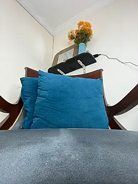 LilaRvsh online show from July 2026 06:05:01 PM