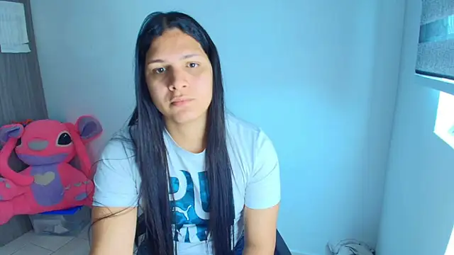 Snapshot of alys_love chatting on July 2026 04:44:02 PM alys love online show from July 2026 04:44:02 PM