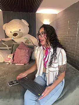 Magic ivone online show from March 2026 11:43:02 AM