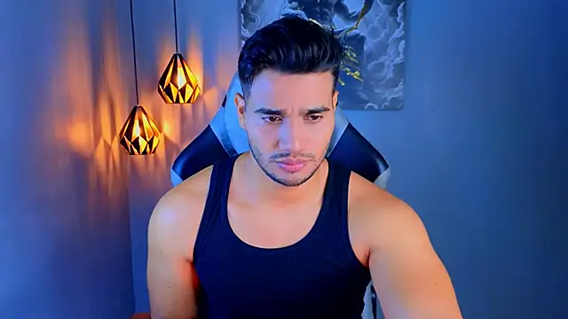 AndresRodriguez1 online show from April 2026 11:44:02 AM