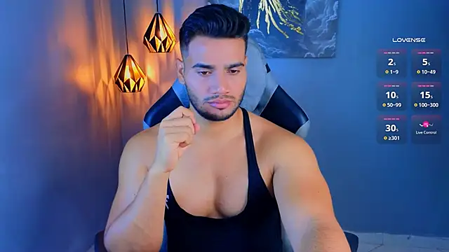 AndresRodriguez1 online show from April 2026 11:47:01 AM