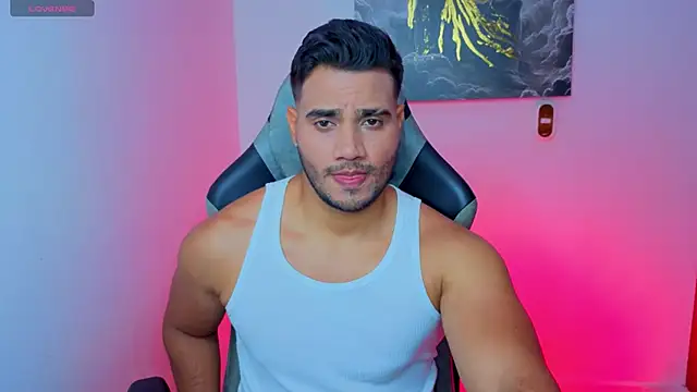 AndresRodriguez1 online show from May 2026 10:21:02 PM
