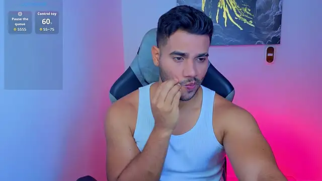 Snapshot of AndresRodriguez1 chatting on June 2026 01:05:02 PM AndresRodriguez1 online show from June 2026 01:05:02 PM