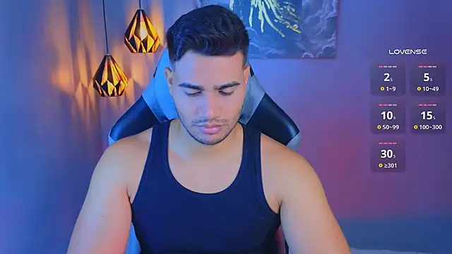 Snapshot of AndresRodriguez1 chatting on April 2026 12:11:01 PM AndresRodriguez1 online show from April 2026 12:11:01 PM