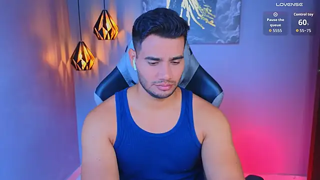 AndresRodriguez1 online show from May 2026 01:34:02 PM