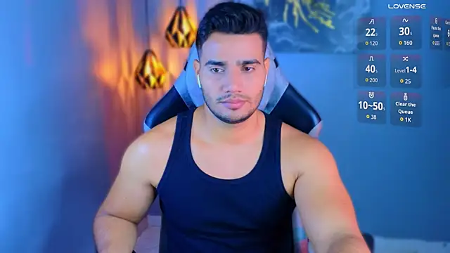 AndresRodriguez1 online show from May 2026 11:25:02 AM