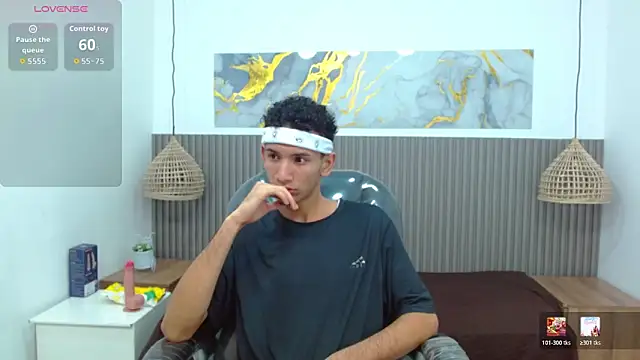 JDWhite18 online show from February 2026 04:32:01 AM