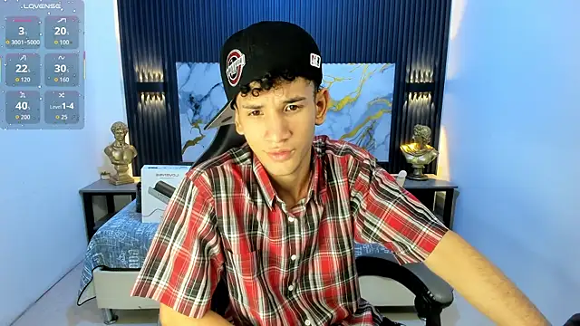 Snapshot of JDWhite18 chatting on July 2026 08:38:02 PM JDWhite18 online show from July 2026 08:38:02 PM