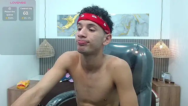 JDWhite18 online show from March 2026 03:47:02 AM