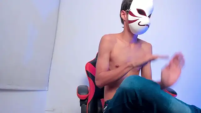 Senpai Lover  online show from February 2026 08:52:02 PM