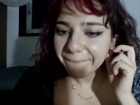 Snapshot of honeymuse chatting on February 2026 02:53:01 AM honeymuse online show from February 2026 02:53:01 AM