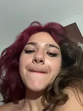 Snapshot of honeymuse chatting on February 2026 06:22:01 AM honeymuse online show from February 2026 06:22:01 AM