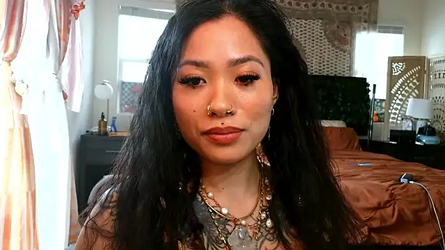 222goddess444you online show from February 2026 05:32:01 PM