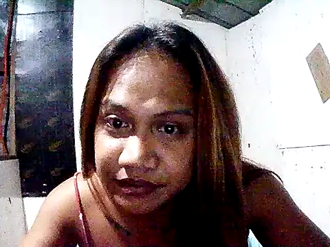 Snapshot of Queen-barbie chatting on February 2026 04:58:02 PM Queen-barbie online show from February 2026 04:58:02 PM