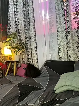 Queen-barbie online show from May 2026 05:47:02 AM