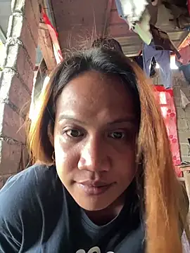 Snapshot of Queen-barbie chatting on February 2026 08:45:02 AM Queen-barbie online show from February 2026 08:45:02 AM