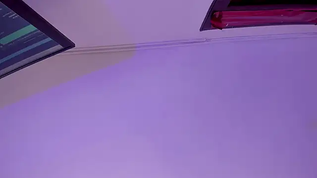 im oleiderr online show from April 2026 07:28:02 PM