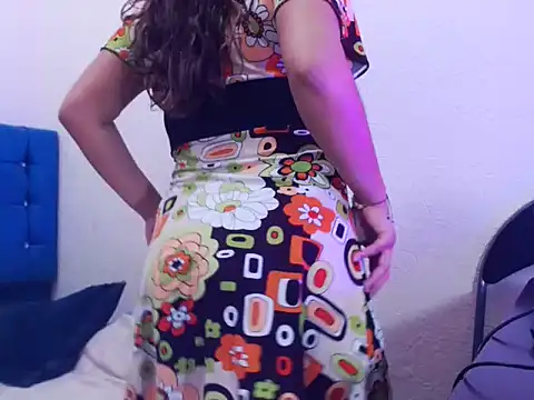 miiia perez online show from February 2026 05:49:01 AM