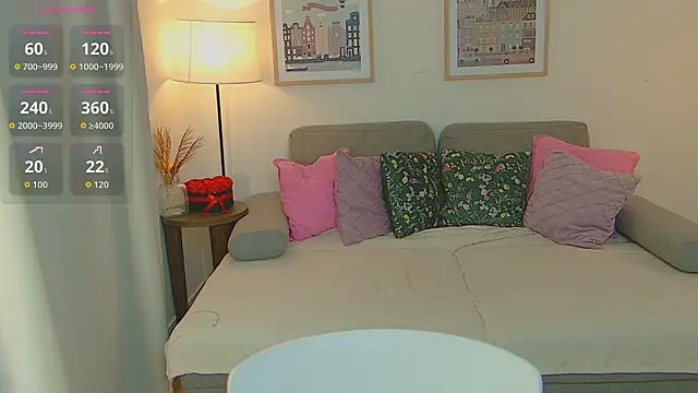 SinLuna  online show from April 2026 02:13:02 PM