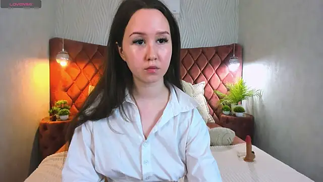 MonicaBev online show from February 2026 08:08:01 PM