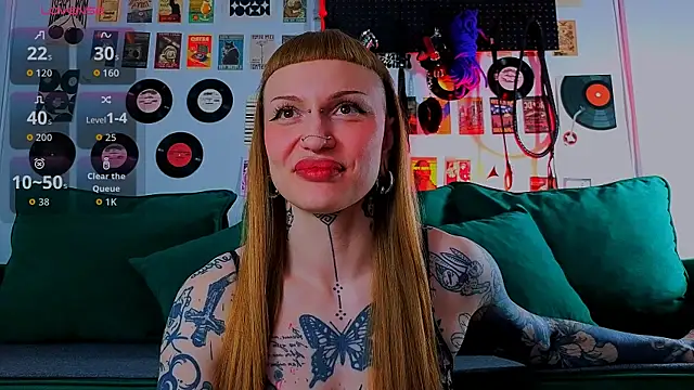 Snapshot of SugarSoot chatting on May 2026 05:37:02 AM SugarSoot online show from May 2026 05:37:02 AM