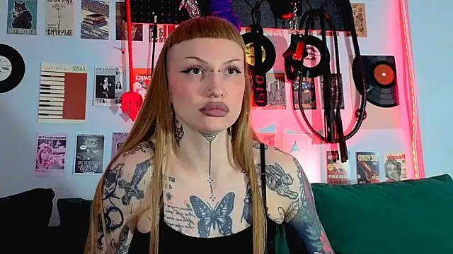Snapshot of SugarSoot chatting on June 2026 06:12:01 AM SugarSoot online show from June 2026 06:12:01 AM