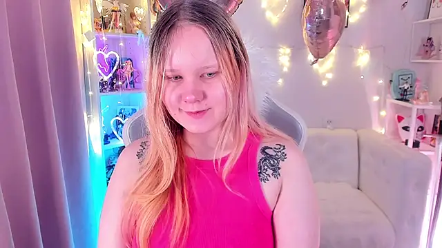 Snapshot of AnnieVibe chatting on February 2026 05:35:01 PM AnnieVibe online show from February 2026 05:35:01 PM