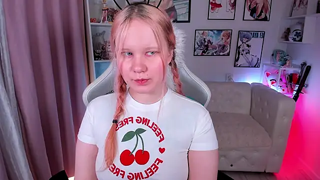 AnnieVibe online show from April 2026 05:41:01 PM