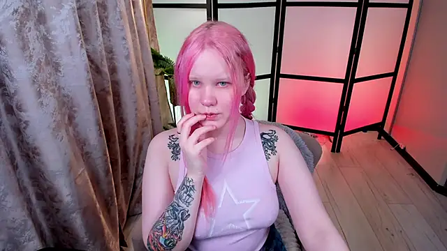 Snapshot of AnnieVibe chatting on February 2026 05:36:01 PM AnnieVibe online show from February 2026 05:36:01 PM