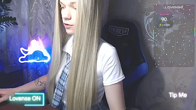 Snapshot of Shiny_Victoria chatting on June 2026 08:31:02 AM Shiny Victoria online show from June 2026 08:31:02 AM