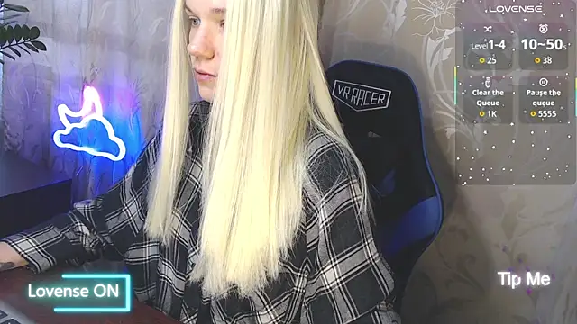 Shiny Victoria online show from April 2026 09:27:02 AM