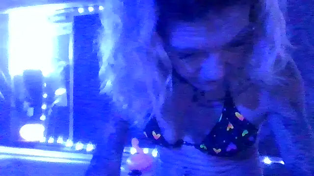 CrystalMaria8 online show from July 2026 07:10:01 AM