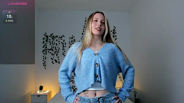 EllyMartinez online show from February 2026 12:47:02 PM