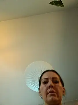 Snapshot of Bella_Velour chatting on March 2026 04:34:01 AM Bella Velour online show from March 2026 04:34:01 AM